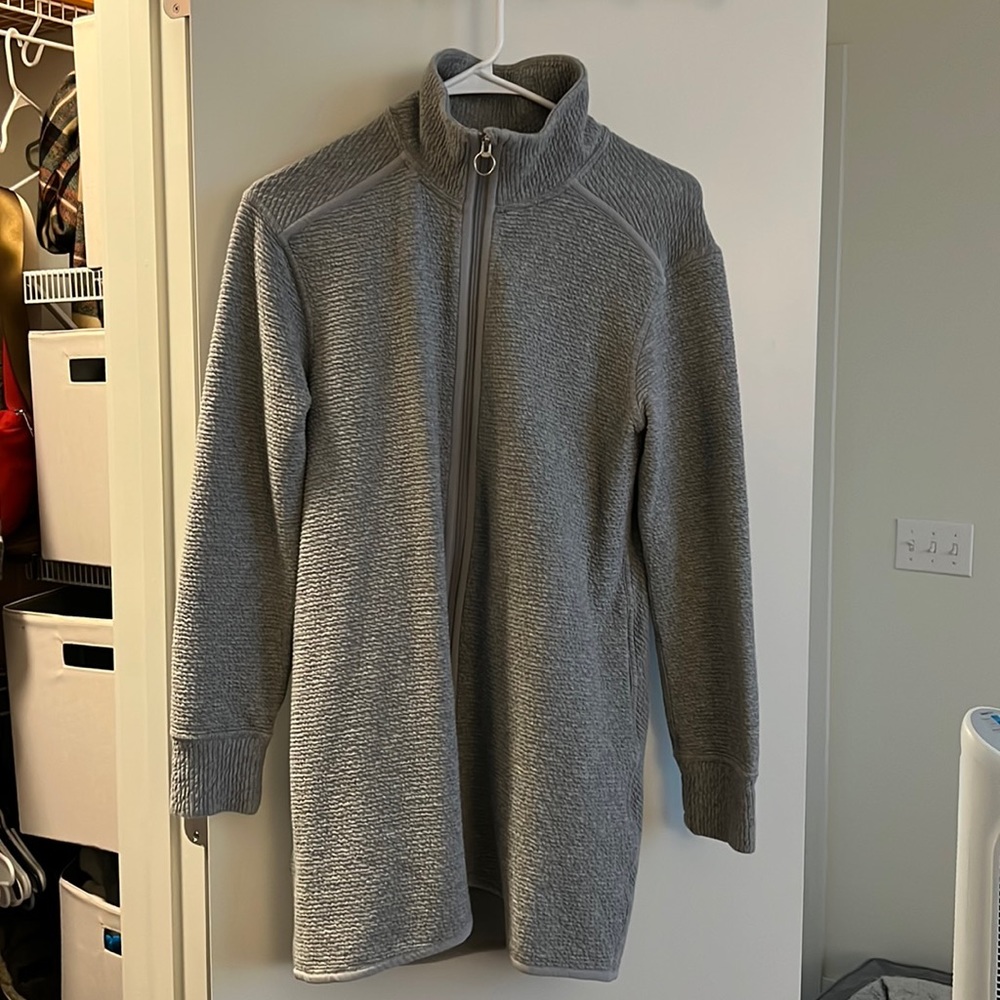 Gray Lululemon Elongated Yoga Jacket. SZ 6.